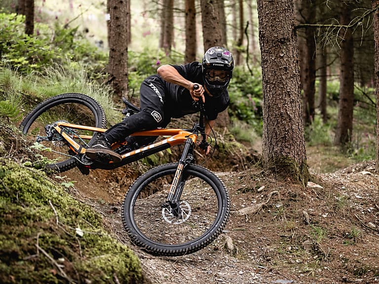 Trek Marlin 6 vs 7: Which MTB is Better? ⋆ Mountain Bike Insider