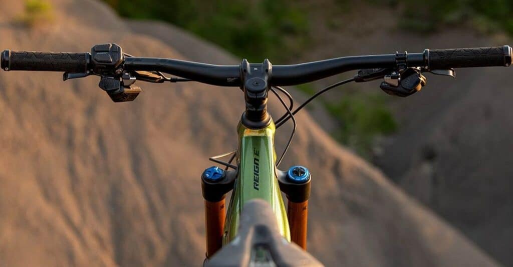 Giant Handlebars